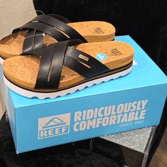 Reef Cushion Bloom Hi Slide Sandal- Black/Tan - Picture 6 of 8
